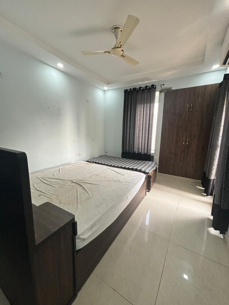 Bedroom, mi-rustle-court 3 Bedroom 1900 Sq.Ft. Apartment In Gomti Nagar Lucknow 7892206