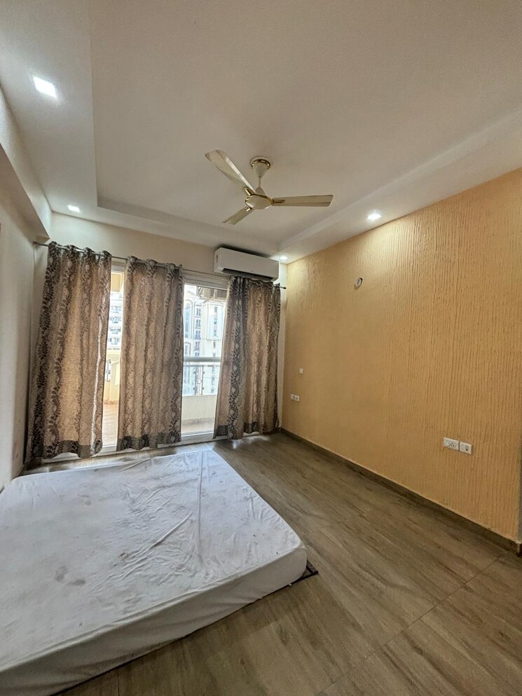 Room, mi-rustle-court 3 Bedroom 1900 Sq.Ft. Apartment In Gomti Nagar Lucknow 7892206