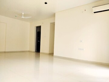 Room in 3 BHK Apartment at Supreme Belmac Residences, Kalyani Nagar – for Rent