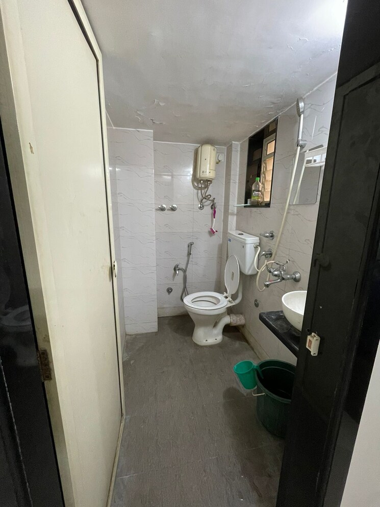 Attached Bathroom, akashganga-complex-kavesar 2 Bedroom 620 Sq.Ft. Apartment In Kavesar Thane 7892330