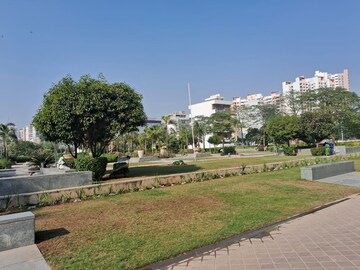  Plot – Garden View at BPTP Amstoria, Sector 102 - for Sale