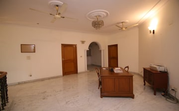 Showroom For Sale in Tapasya 70 Grandwalk, Sector 70