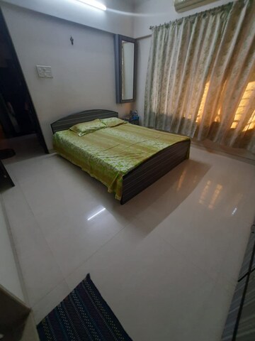 Bedroom in 2 BHK Apartment at Dheeraj Ganga, Malad West – for Rent