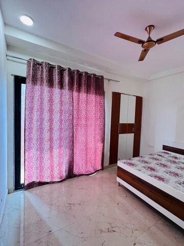 Bedroom in 2 BHK Builder Floor at Hong Kong Bazaar, Sector 57 – for Rent