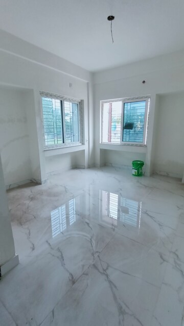 Room in 2.5 BHK Apartment at New Town – for Sale