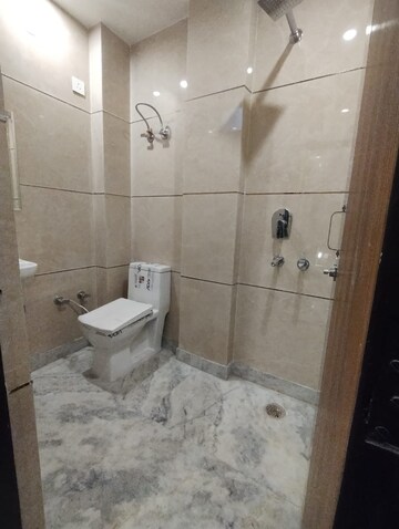 Bathroom in 1 BHK Builder Floor at Dwarka Mor – for Sale