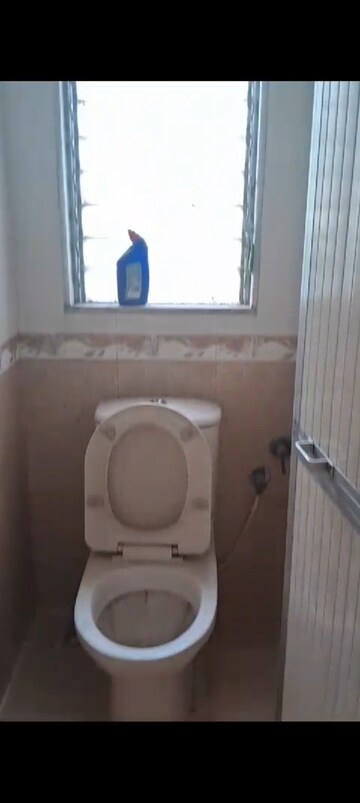 Bathroom in 1 BHK Apartment at Kurla East – for Rent