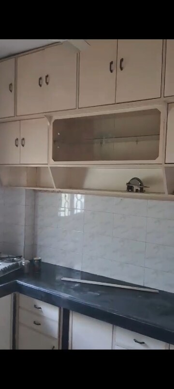 Furnished Amenities in 1 BHK Apartment at Kurla East – for Rent