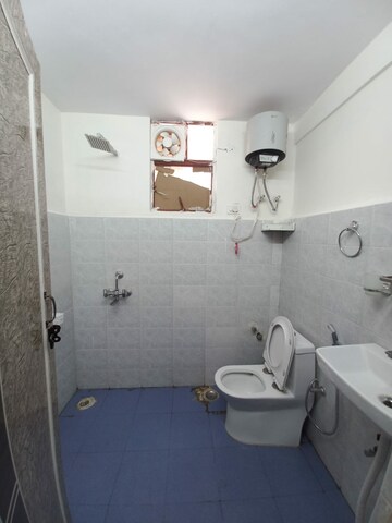 Bathroom in 2 BHK Apartment at Ninex RMG Residency, Sector 37c – for Rent