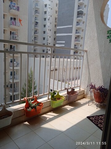 Balcony in 2.5 BHK Apartment at Shriram Luxor, Hennur Road – for Rent