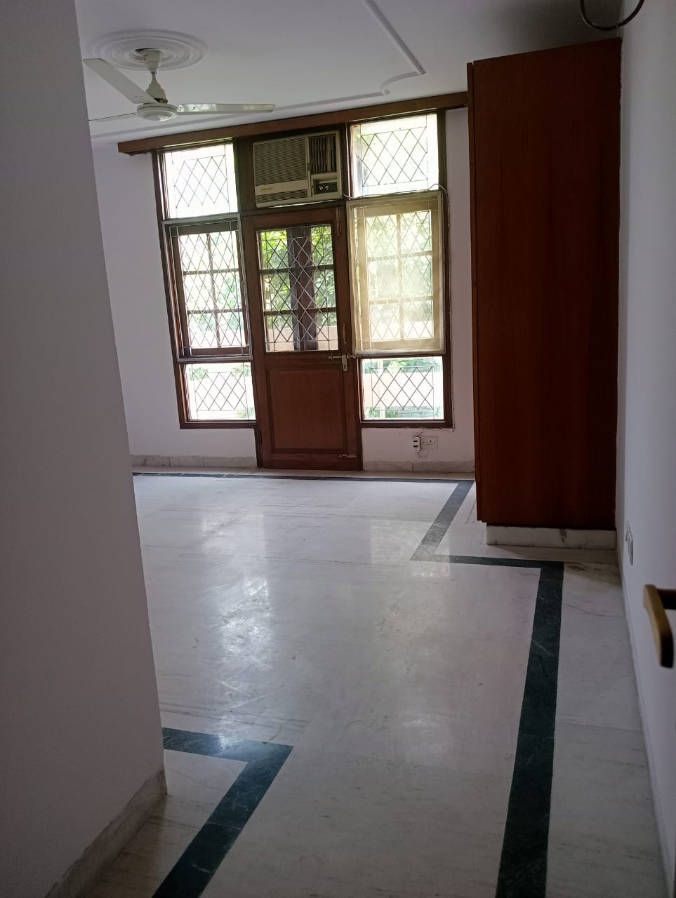 2 BHK Builder Floor For Sale in Lajpat Nagar I