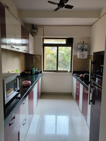 Room in  Pg at Lodha Splendora, Ghodbunder Road – for Rent