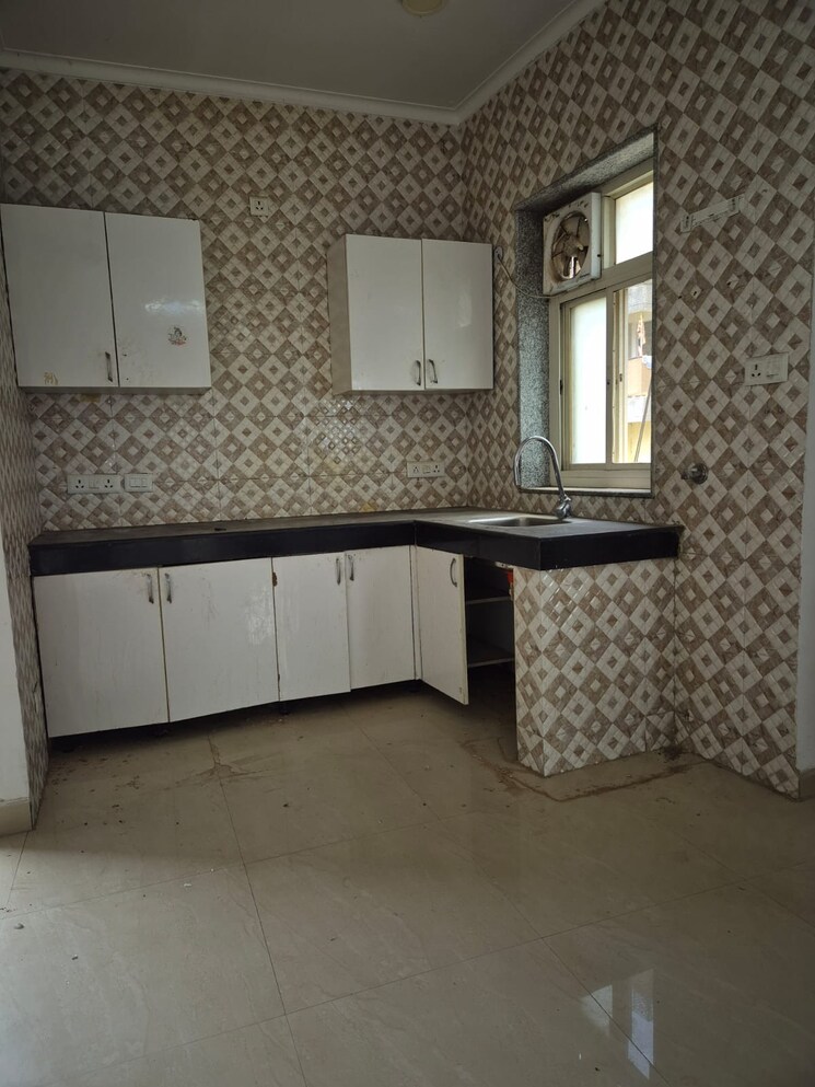 Kitchen, vasant kunj 3 Bedroom 1700 Sq.Ft. Apartment In Vasant Kunj Delhi 7892642