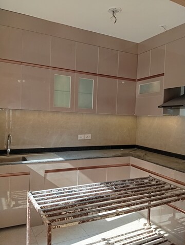 Kitchen in 3 BHK Apartment at Rishita Manhattan, Gomti Nagar – for Rent