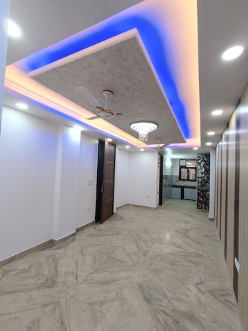 Master Bedroom in 3 BHK Builder Floor at Malviya Nagar – for Sale