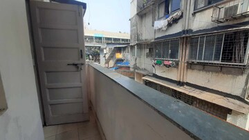 1 BHK Apartment For Rent in Santacruz East