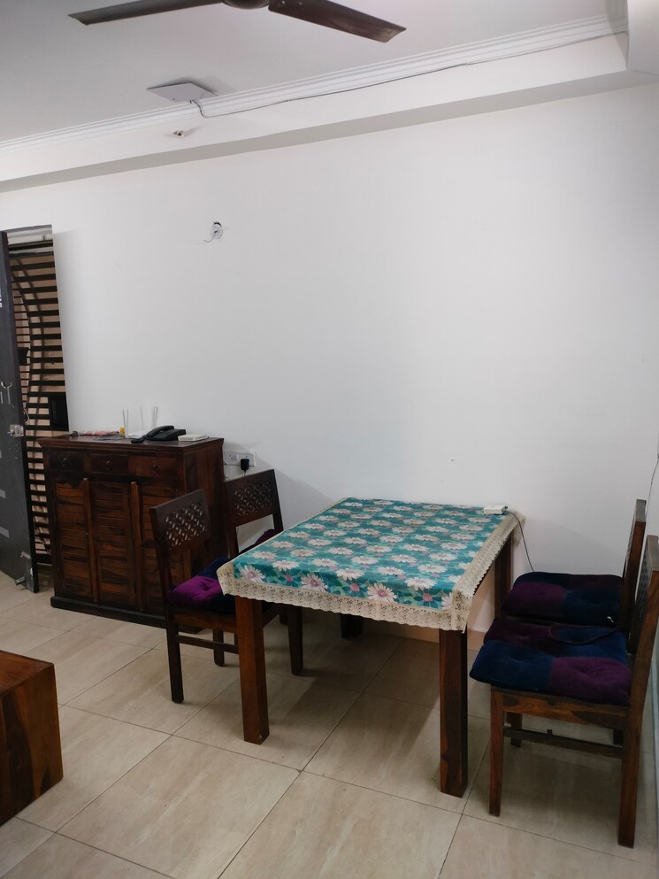 Living Room, gaur-city-2-14th-avenue 3 Bedroom 1175 Sq.Ft. Apartment In Sector 16c Greater Noida Greater Noida 7892714