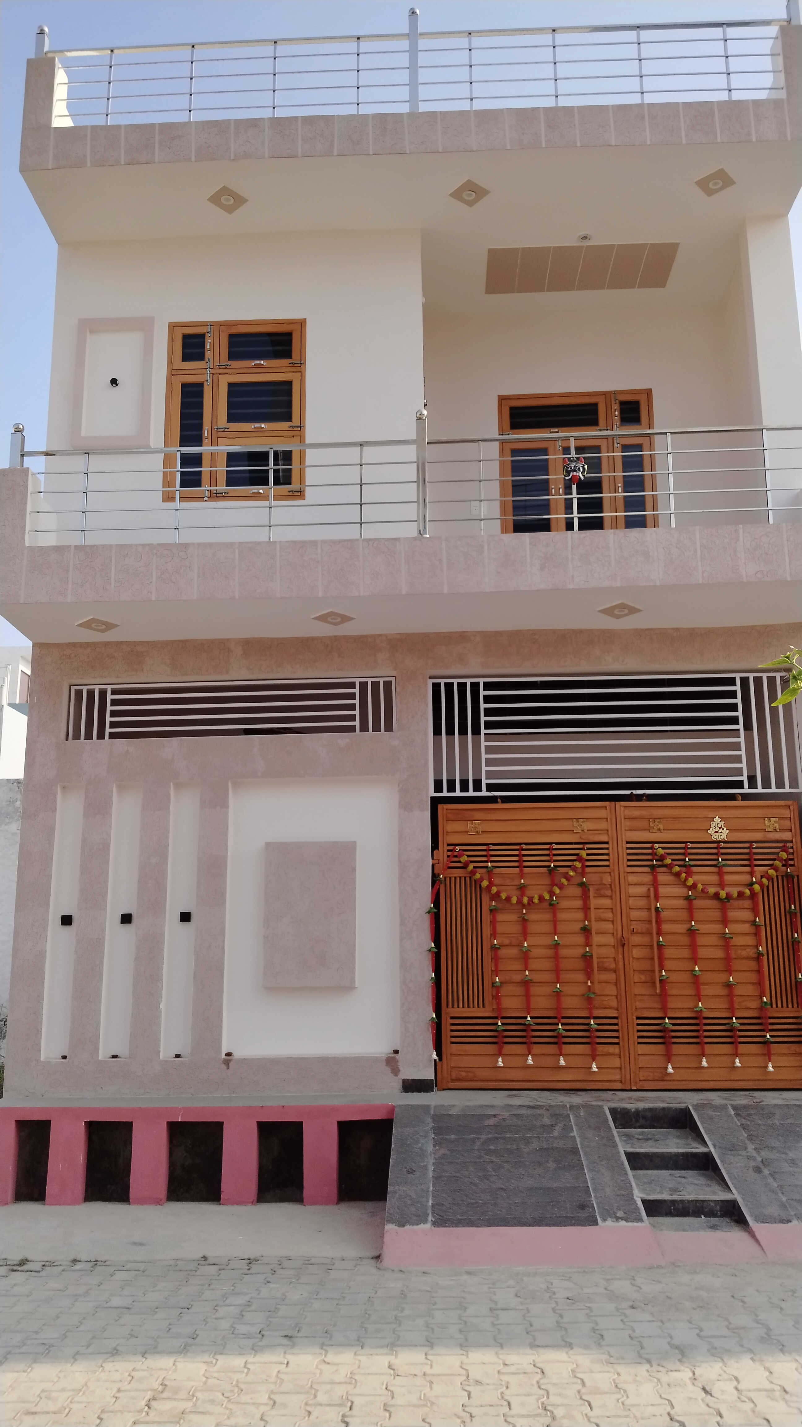 3.5 BHK + Pooja Room,Extra Room Independent House For Sale in 112 Gz Beautifull Duplex 