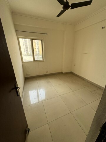 Room in 2 BHK Apartment at Panchsheel Hynish, Sector 1 Greater Noida – for Sale