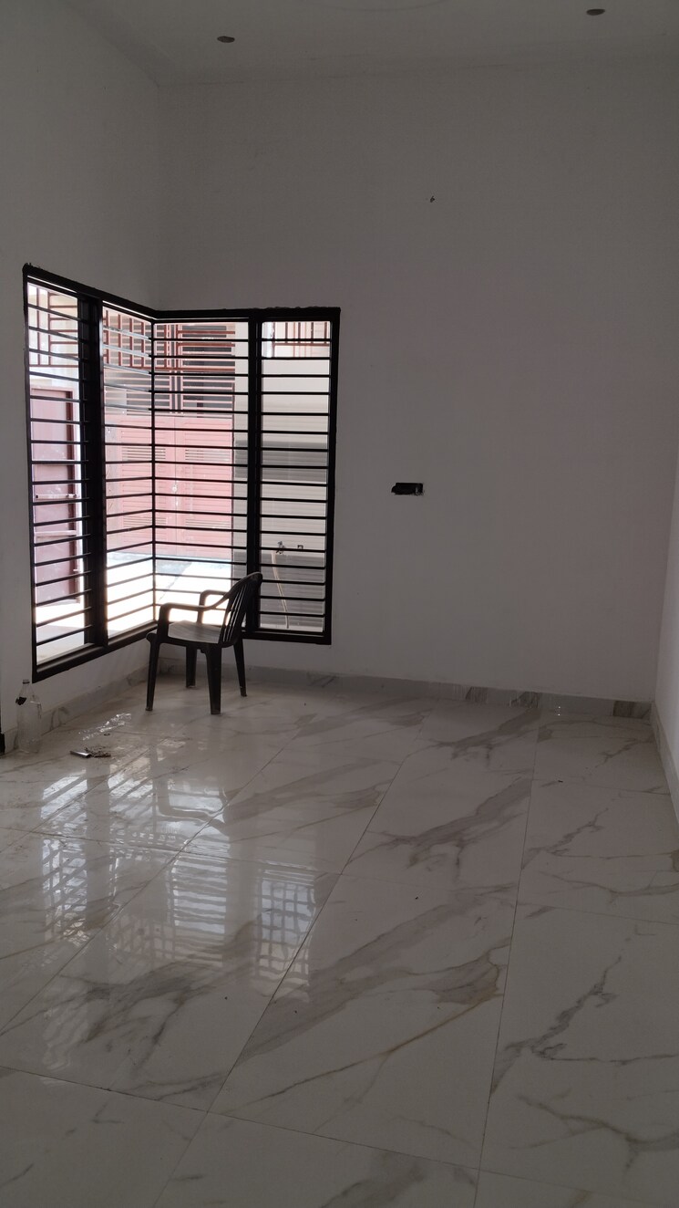 Room, kanker khera 3.5 Bedroom 128 Sq.Yd. Independent House In Kanker Khera Meerut 7892738