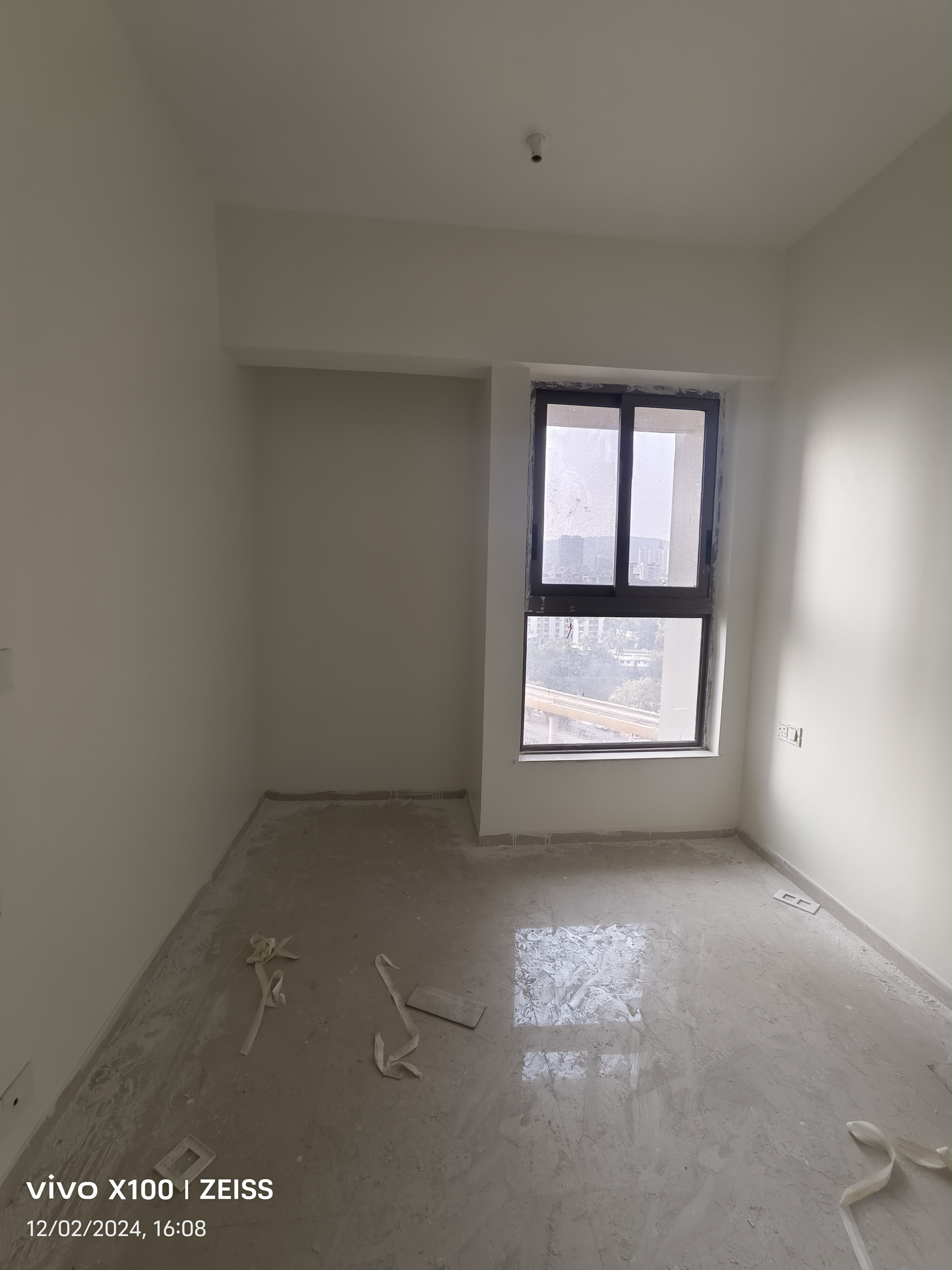 2 BHK + Pooja Room Apartment For Sale in Kalpataru Paramount D