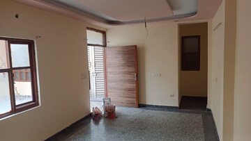 Room in 1.5 BHK Builder Floor at Shastri Nagar – for Rent