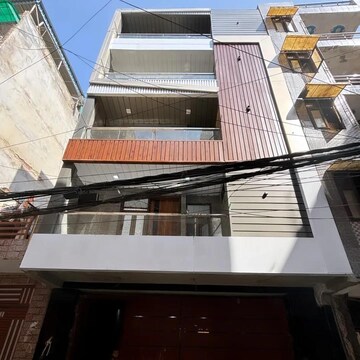 2.5 BHK Builder Floor For Sale in Shastri Nagar