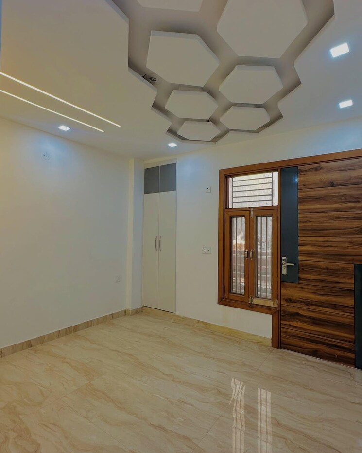 Room, shastri nagar 3.5 Bedroom 950 Sq.Ft. Builder Floor In Shastri Nagar Delhi 7892819