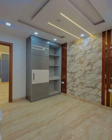Room in 3.5 BHK Builder Floor at Shastri Nagar – for Sale