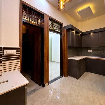Bedroom in 2.5 BHK Builder Floor at Shastri Nagar – for Sale