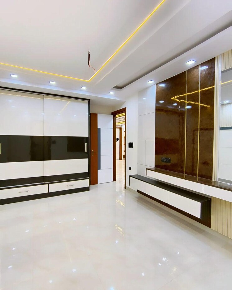 Room, shastri nagar 3.5 Bedroom 950 Sq.Ft. Builder Floor In Shastri Nagar Delhi 7892824