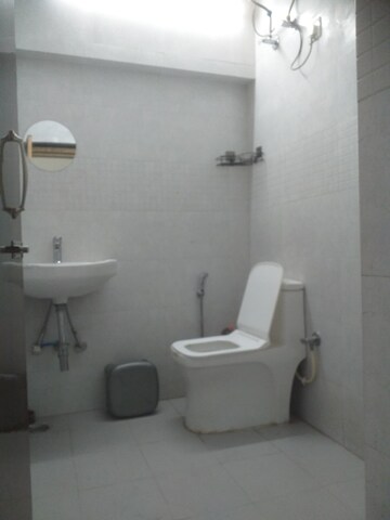 Bathroom in 1 BHK Builder Floor at East Patel Nagar – for Rent