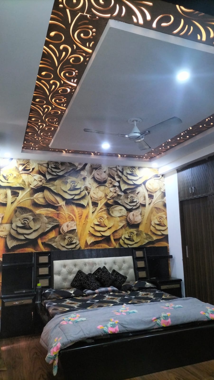 3.5 BHK + Servant Room Apartment For Sale in Sunworld Vanalika