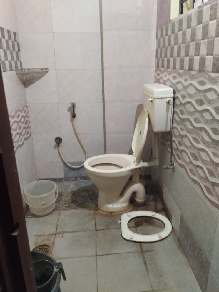 Bathroom, indiranagar 2 Bedroom 900 Sq.Ft. Builder Floor In Indiranagar Bangalore 7892897