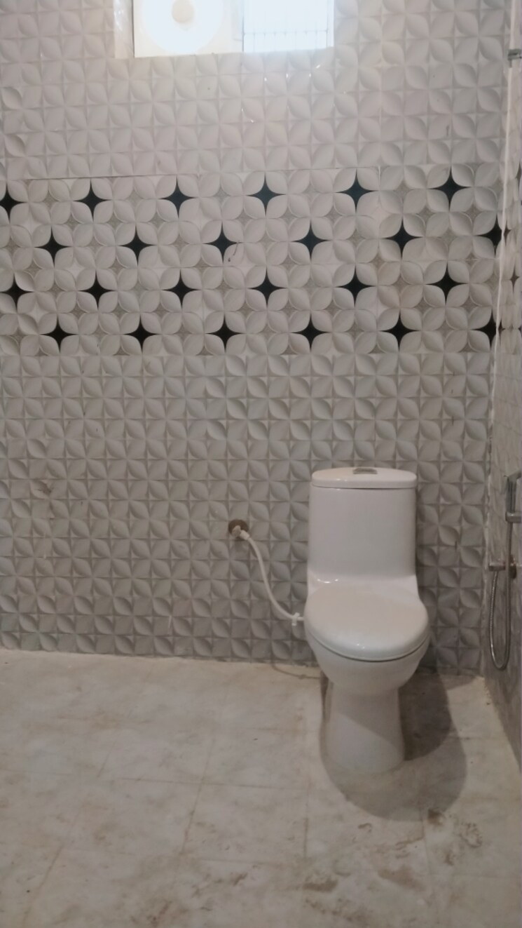 Bathroom, gomti nagar 2 Bedroom 2000 Sq.Ft. Villa In Gomti Nagar Lucknow 7892923