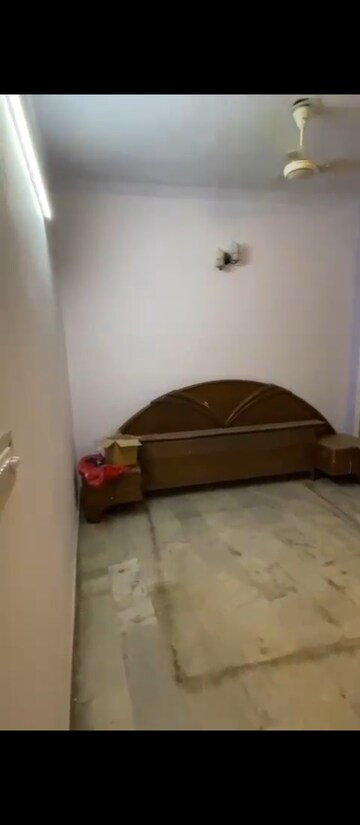 Furnished Amenities in 2 BHK Builder Floor at Mehrauli – for Rent