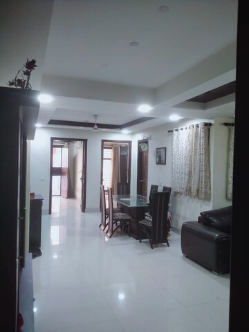 2 BHK Apartment For Rent in Saket