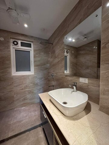 Bathroom in 4 BHK Apartment at Ireo Victory Valley, Sector 67 – for Rent