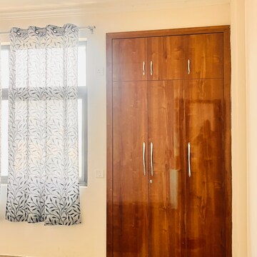 Furnished Amenities in 2 BHK Apartment at Phi 1 Greater Noida – for Rent