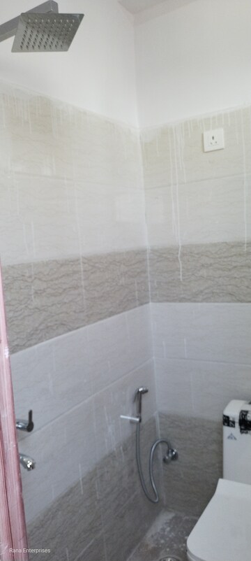 Bathroom in 2 BHK Builder Floor at Ansal Palam Triangle, Palam Vihar Extension – for Rent