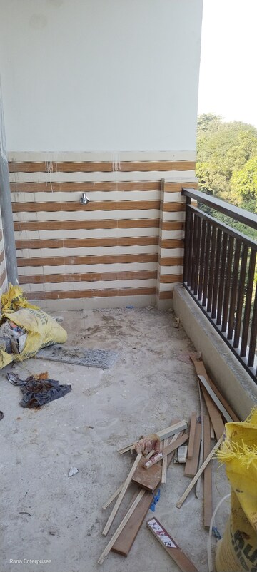 Balcony in 2 BHK Builder Floor at Ansal Palam Triangle, Palam Vihar Extension – for Rent