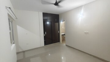 Room in 3.5 BHK Apartment at Orris Aster Court, Sector 85 – for Rent