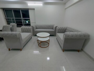 Master Bedroom in 3 BHK Apartment at Andheri West – for Rent