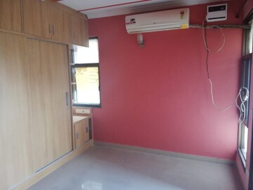 Room in 3 BHK Apartment at Army Sispal Vihar, Sector 49 – for Rent