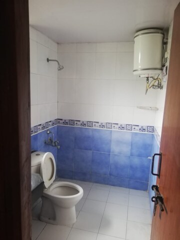 Master Bedroom in 3 BHK Apartment at Army Sispal Vihar, Sector 49 – for Rent