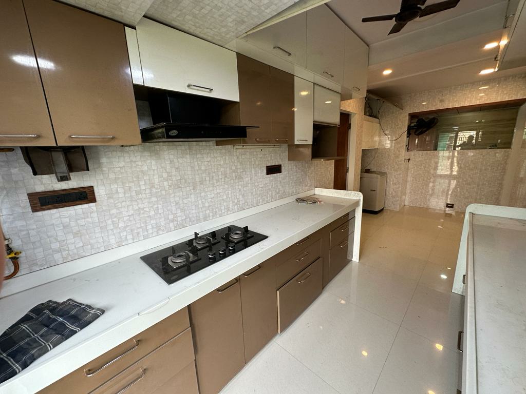 6 BHK Apartment For Sale in Lodha Trump Tower