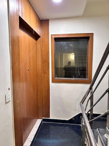 Furnished Amenities in 3.5 BHK Independent House at Sector 82 – for Rent