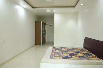 Bedroom in 3.5 BHK Independent House at Sector 55 – for Rent
