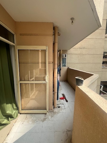 Furnished Amenities in 2 BHK Apartment at Pyramid Elite, Sector 86 – for Rent