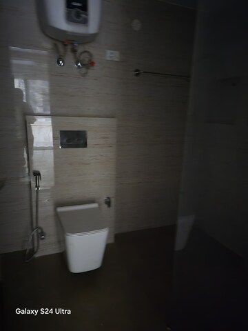 Bathroom in 3 BHK Builder Floor at Palam Vihar Residents Association, Palam Vihar – for Sale